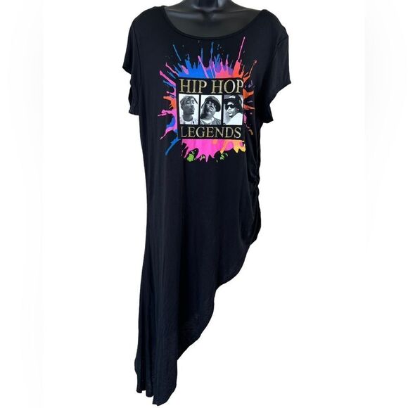 Hip Hop Legends Asymmetrical Graphic Tee - Picture 1 of 8